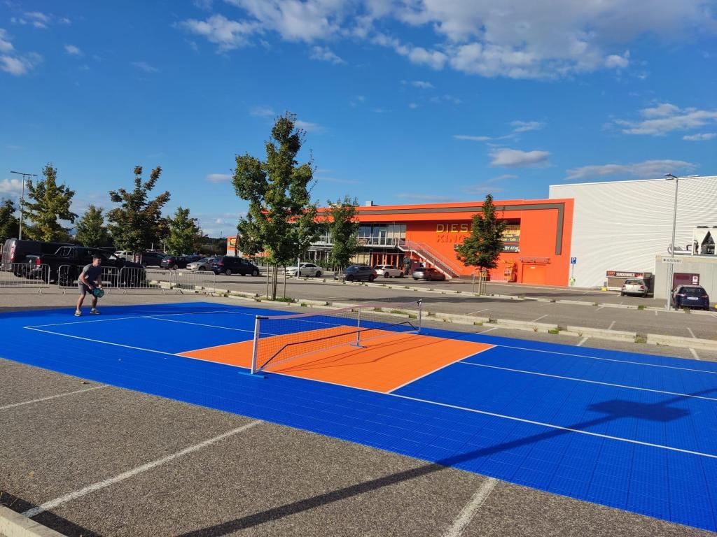 Fall zum Bau von Pickleball Feld-ModuCourts