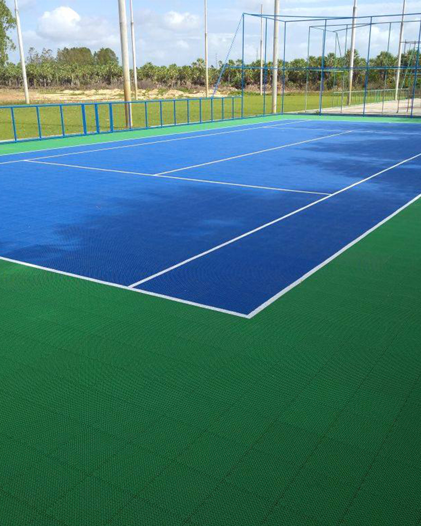 Tennis Platz im Freien-ModuCourts